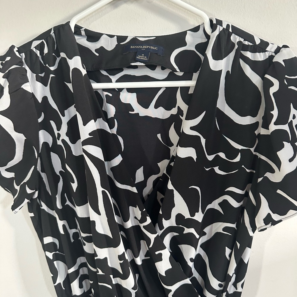 Banana Republic Black and White Dress